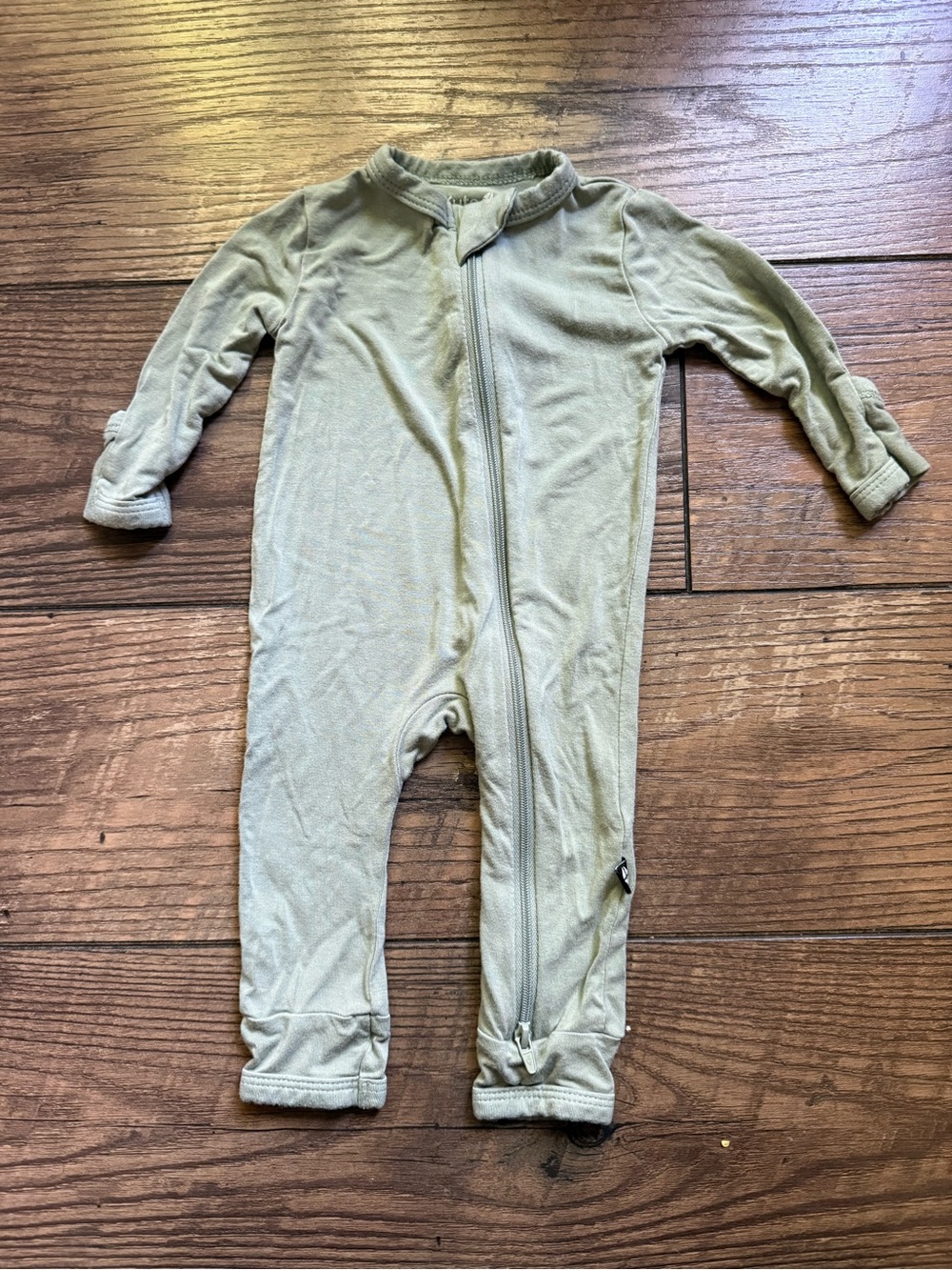 Kyte Baby Green One-Piece Zipper Romper